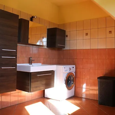 بيت للعطل Dom Z Basenem I Sauna Ika *