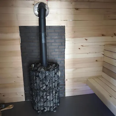 Dom Z Basenem I Sauna Ika *
