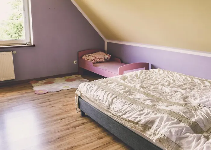 Dom Z Basenem I Sauna Ika Prázdninový dům *